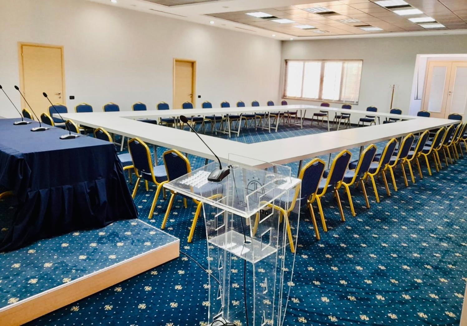 Hotel Fieri Zewnętrze zdjęcie